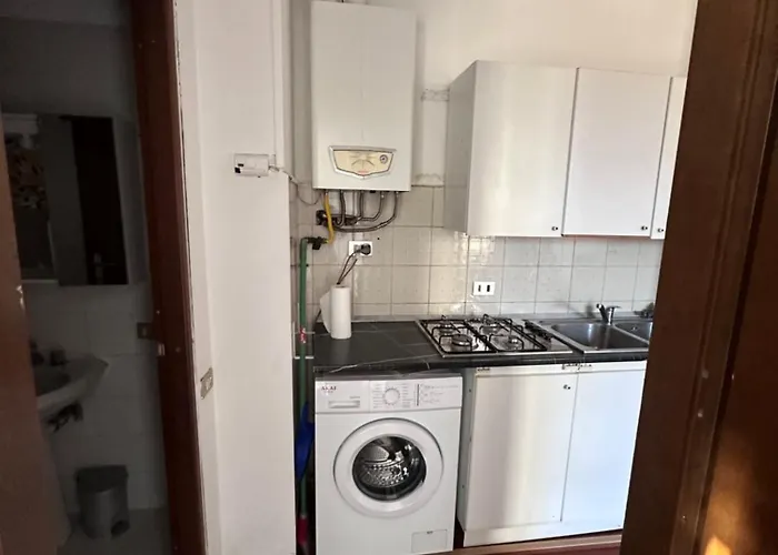 Rose 9 Palace アパート