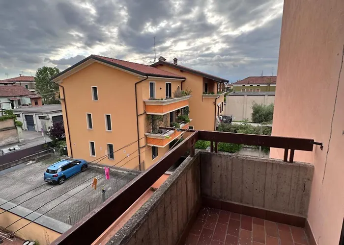 Rose 9 Palace * ブレシア